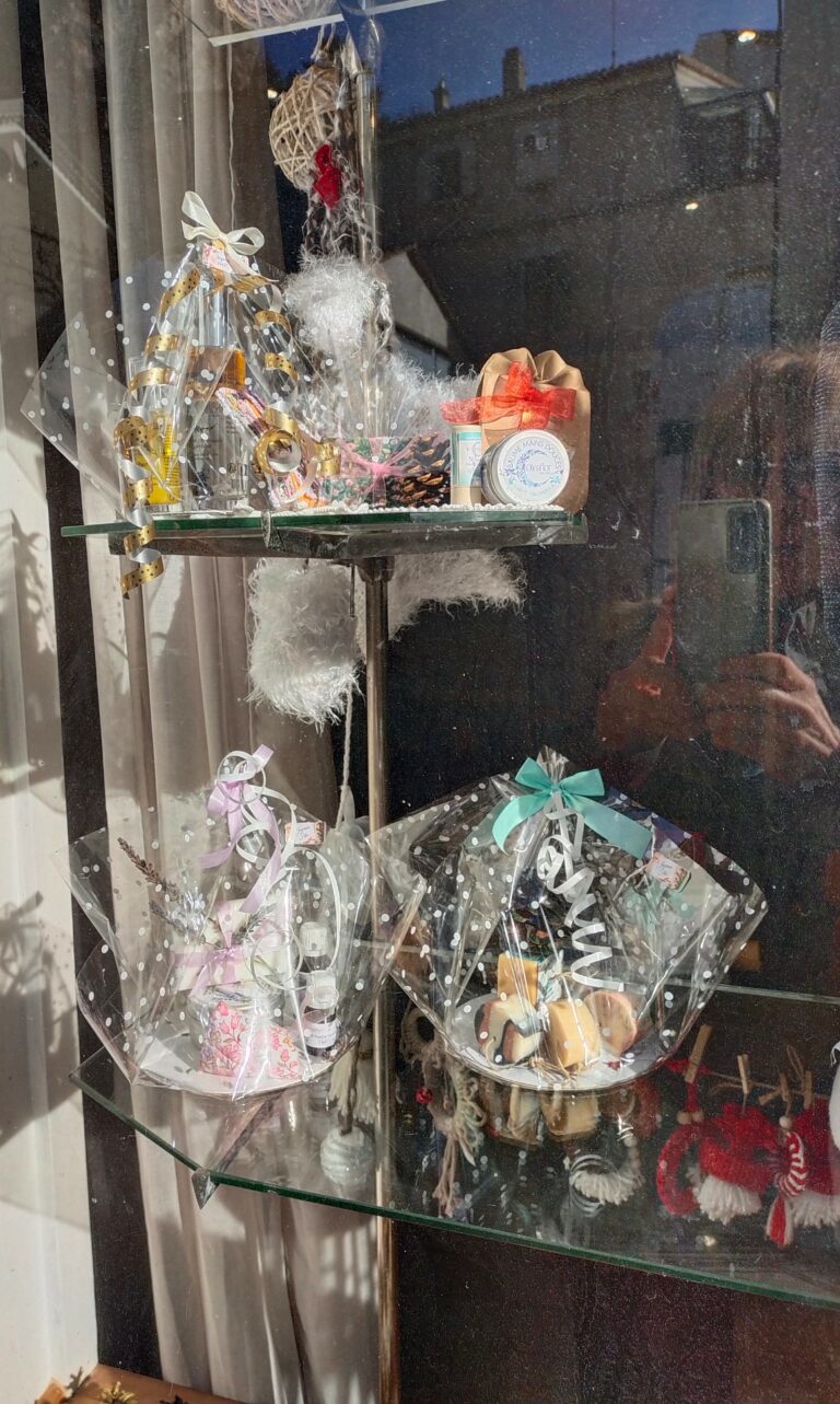 filter: 0; fileterIntensity: 0.0; filterMask: 0; module: j; 
hw-remosaic: 0; 
touch: (-1.0, -1.0); 
modeInfo: ; 
sceneMode: Hdr; 
cct_value: 0; 
AI_Scene: (-1, -1); 
aec_lux: 114.25539; 
hist255: 0.0; 
hist252~255: 0.0; 
hist0~15: 0.0;