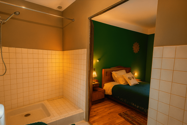 20251030_1139_Intérieur Confortable et Accueillant_remix_01k8tb3ag3eedsbq55fvkrvbwe